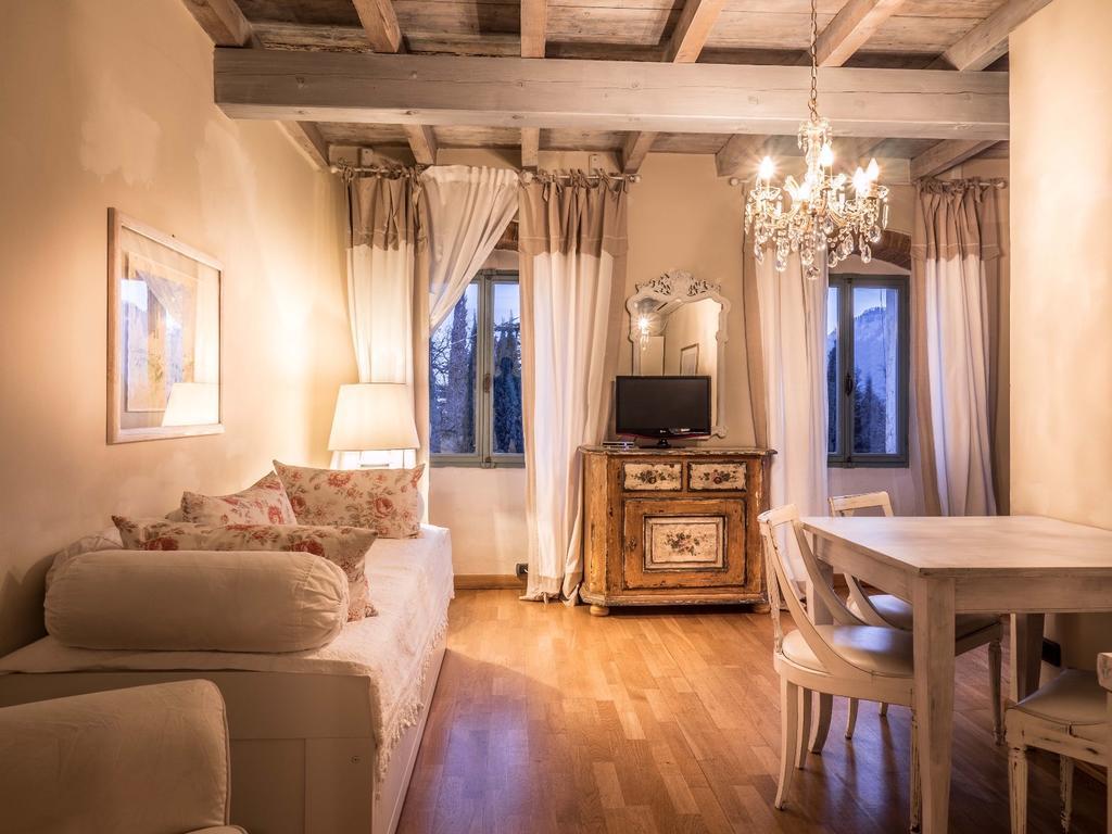 Relais Il Pigno Guest House Affi Bagian luar foto